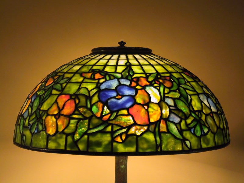 Pansy shade