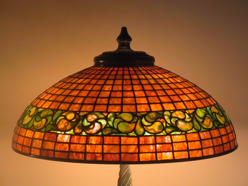 Lemon leaf shade
