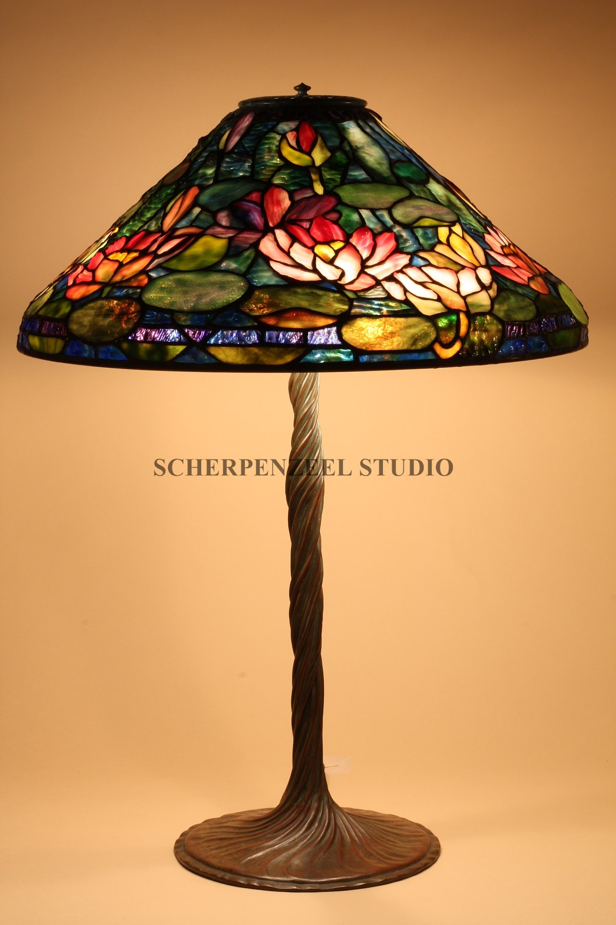 Waterlily on twisted vine base