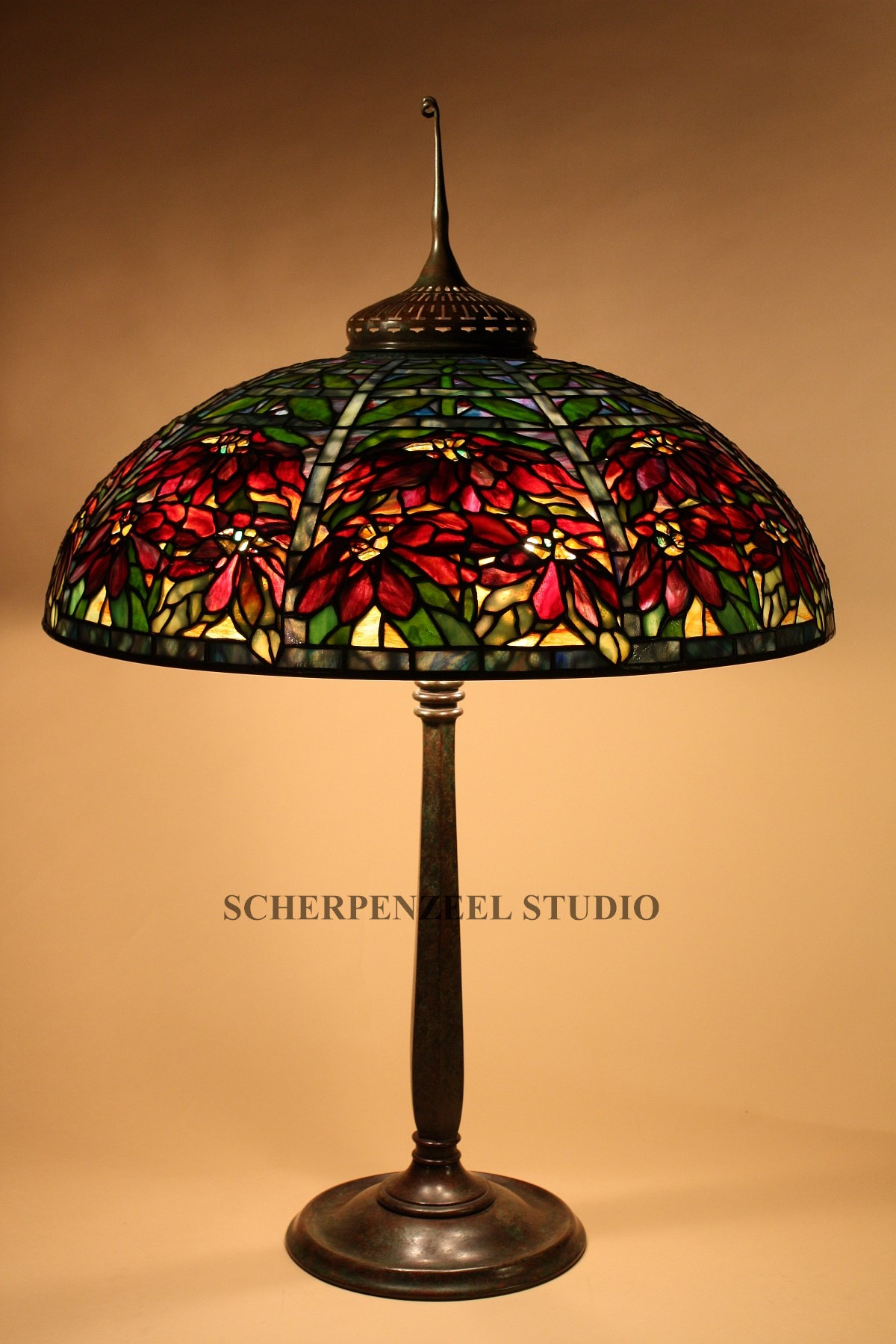 Double Poinsettia on round Stick