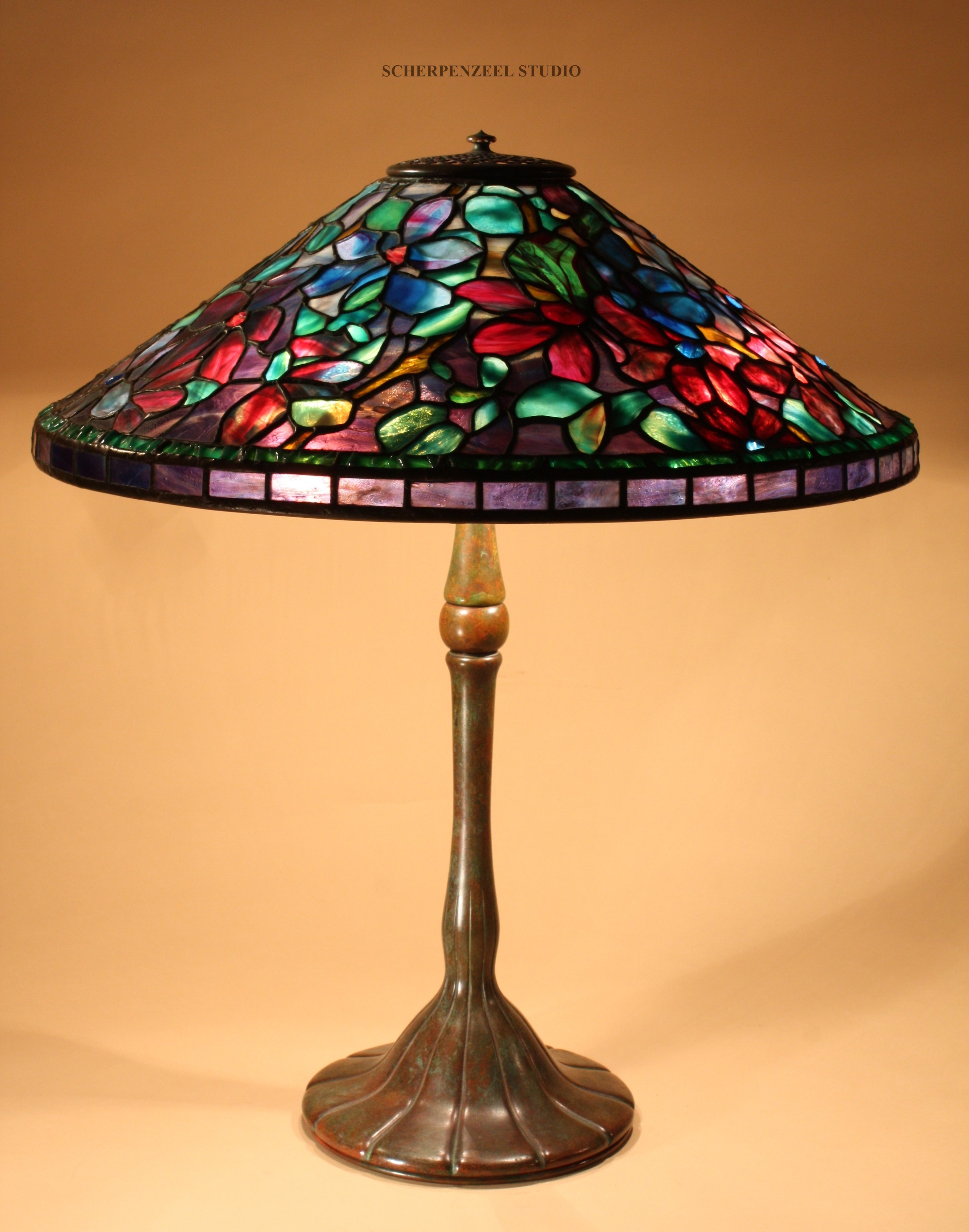 18" Clematis on Lummis Base